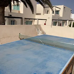 casa-lola-corralejo.hotelsfuerteventura.org/